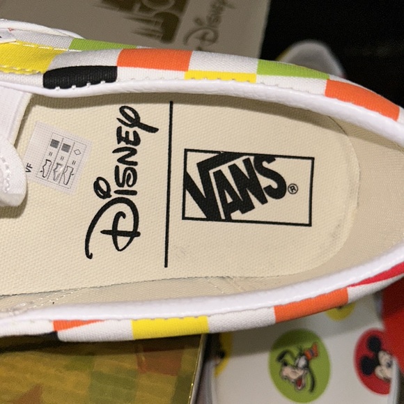 NWT Mickey Mouse and Friends Sneakers for Adults by Vans – Walt Disney World - Picture 7 of 11